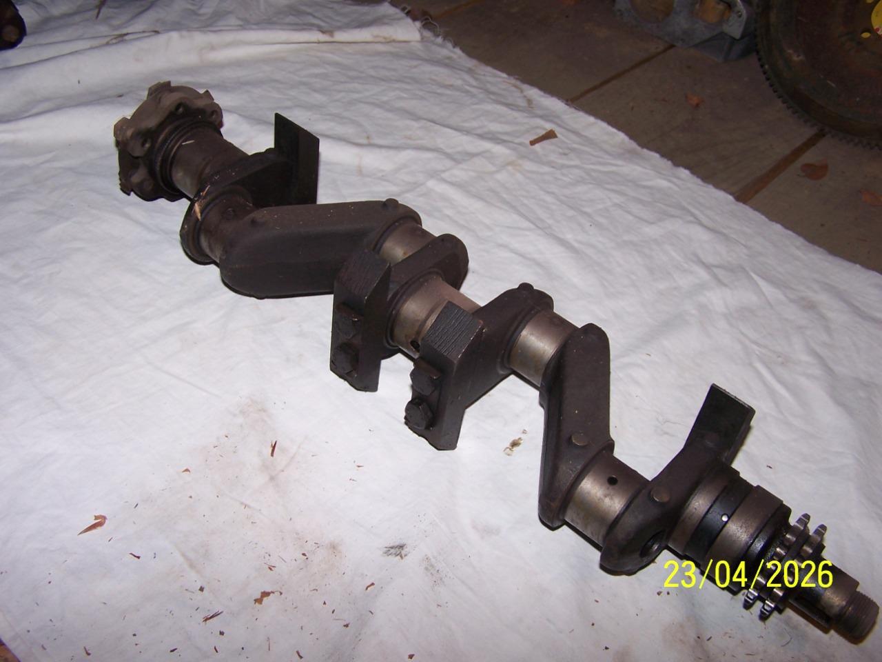 Pièces PEUGEOT 203 / Nombreuses pièces diverses LesAnciennes.com