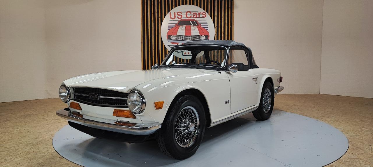 TRIUMPH TR6 - 1974 LesAnciennes.com
