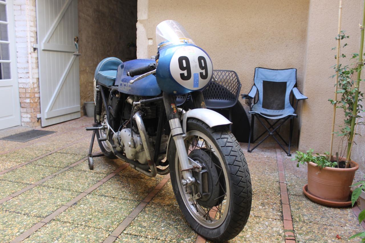 NORTON Dominator 99 - 1956 LesAnciennes.com