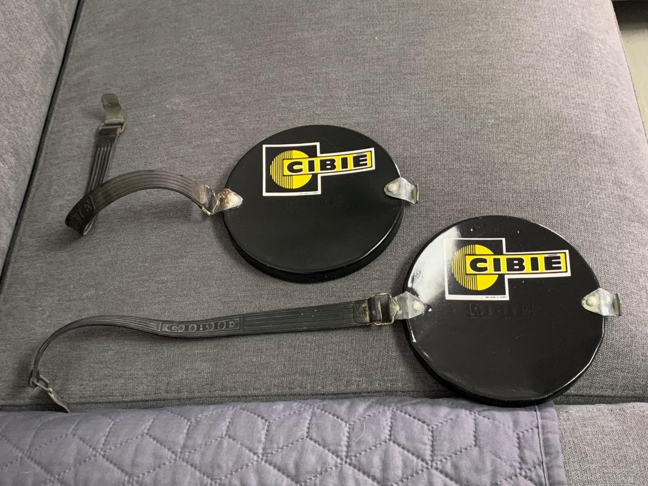 Caches Cibié noirs métal pour 'Oscars' LesAnciennes.com