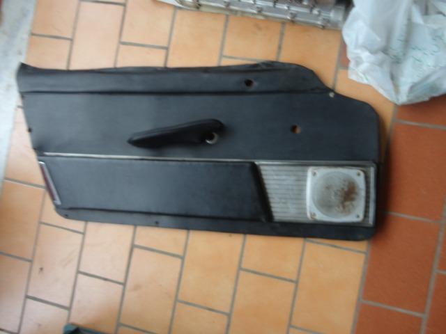 Panneau de porte interne gauche Ferrari 250 GTE s2 LesAnciennes.com