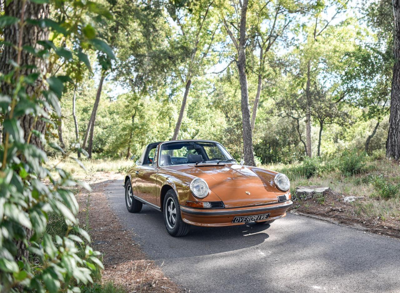 PORSCHE 911 2.4 E Targa - 1973 LesAnciennes.com