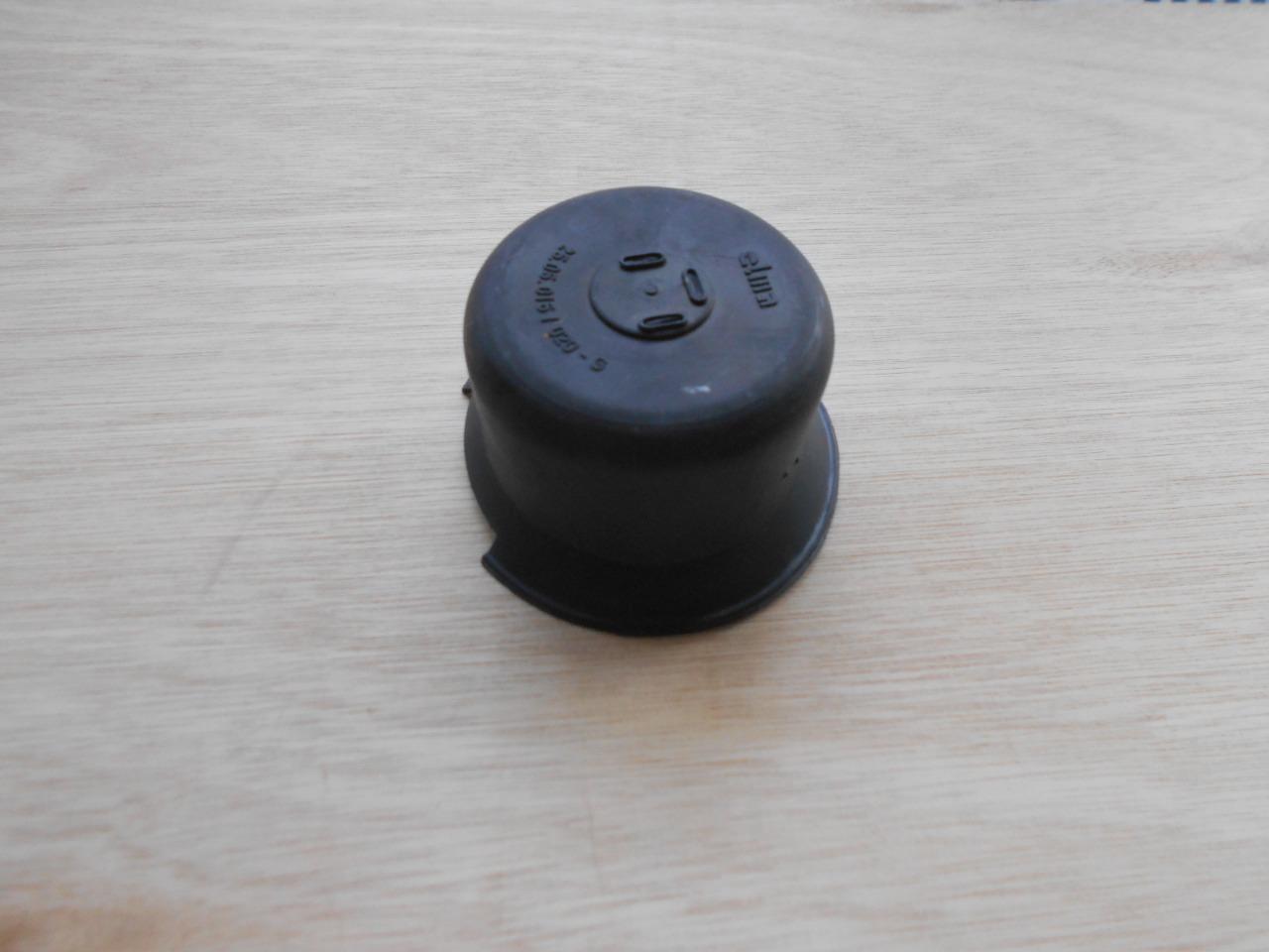 Protection Caoutchouc phare FIAT 124 LesAnciennes.com