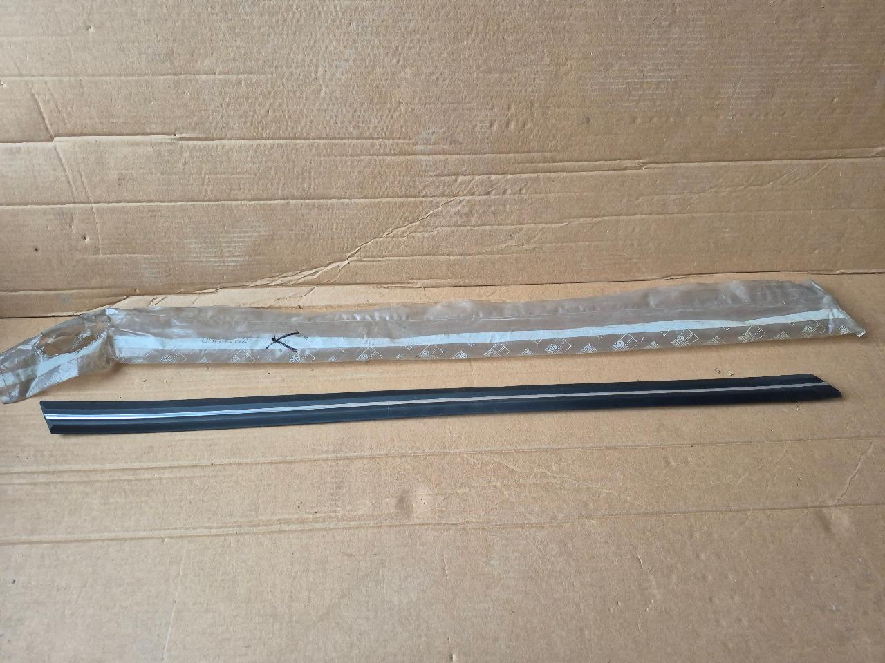 Protection Aile ARD PEUGEOT 305 LesAnciennes.com