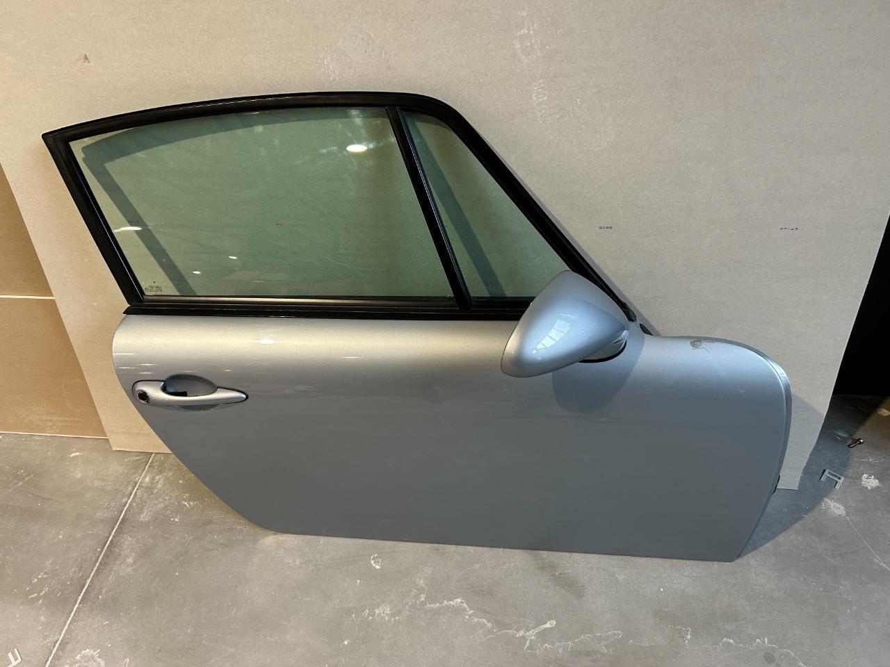 Porte droite Porsche 911 993 Carrera 4S LesAnciennes.com