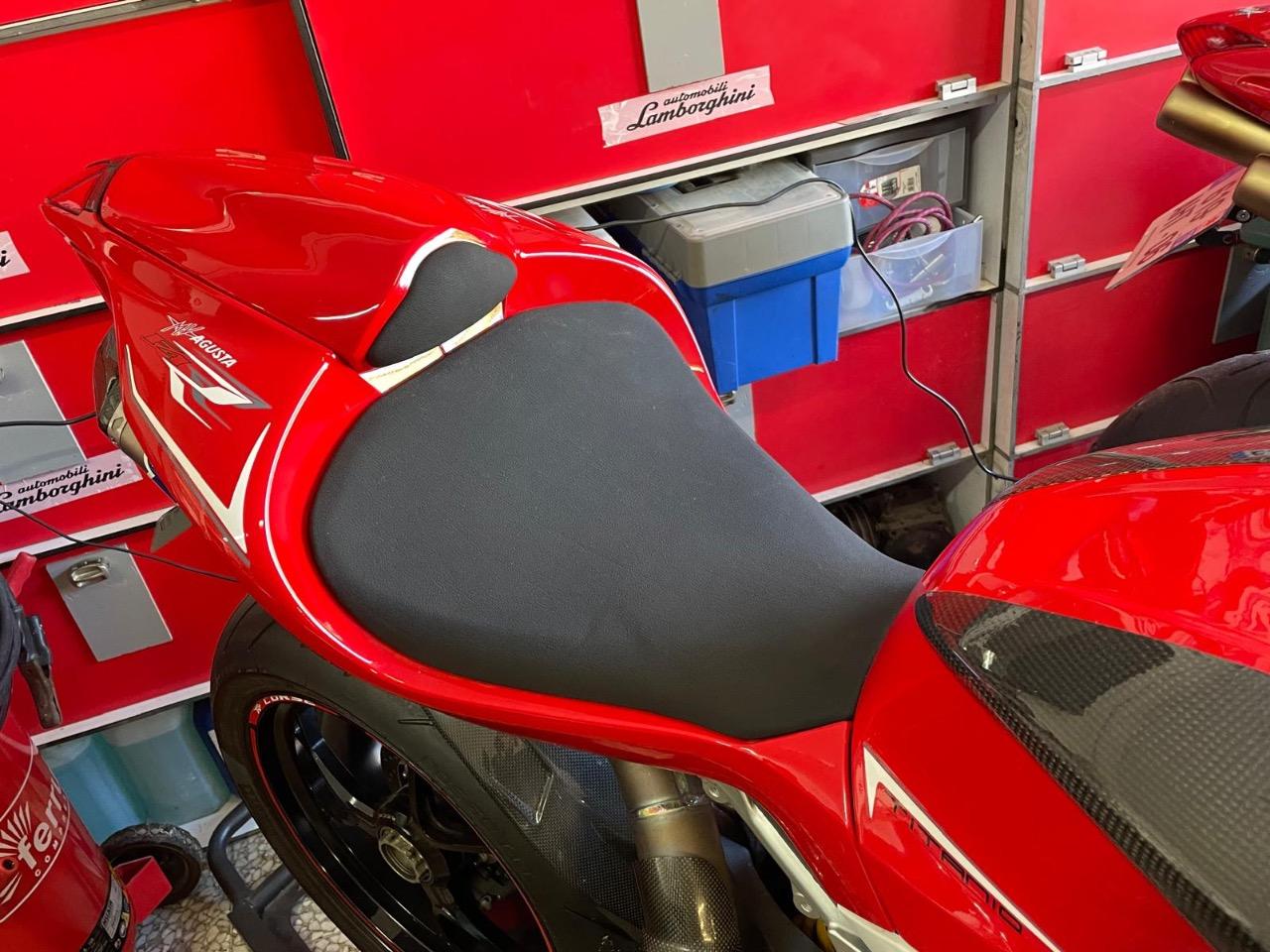MV AGUSTA F4 1000 RR RR - 2014 LesAnciennes.com