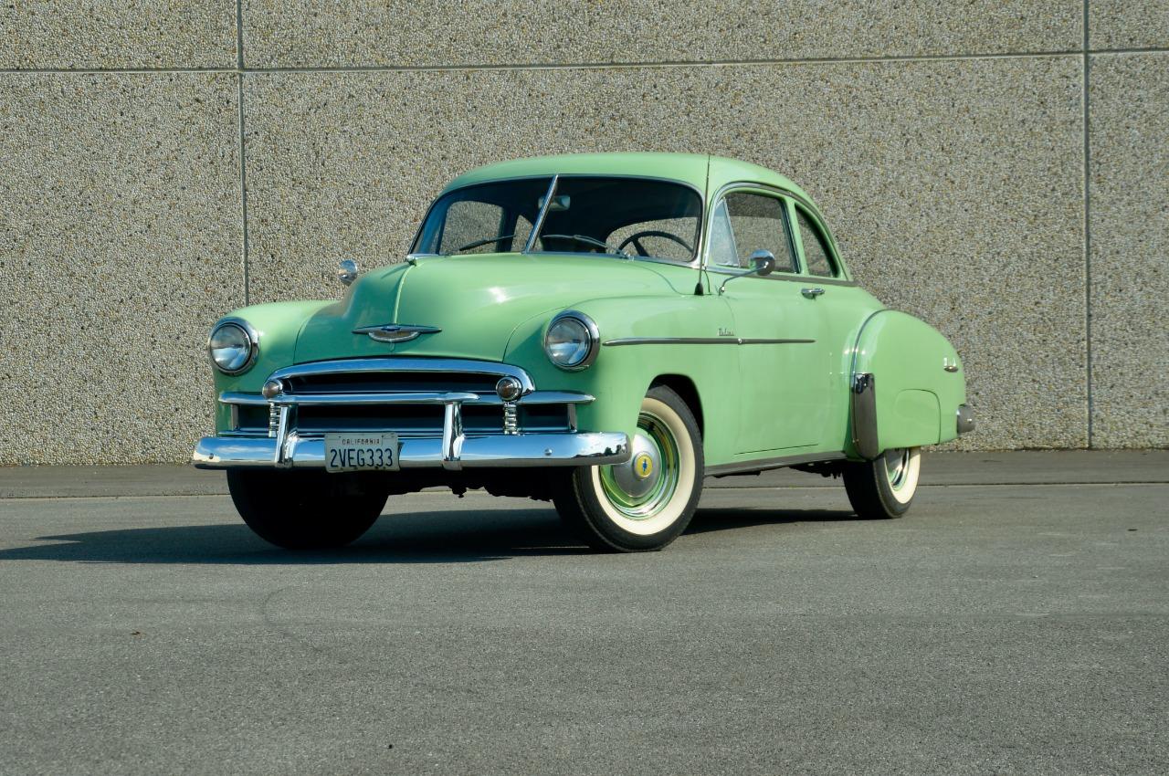 CHEVROLET De Luxe Styleline - 1950 LesAnciennes.com