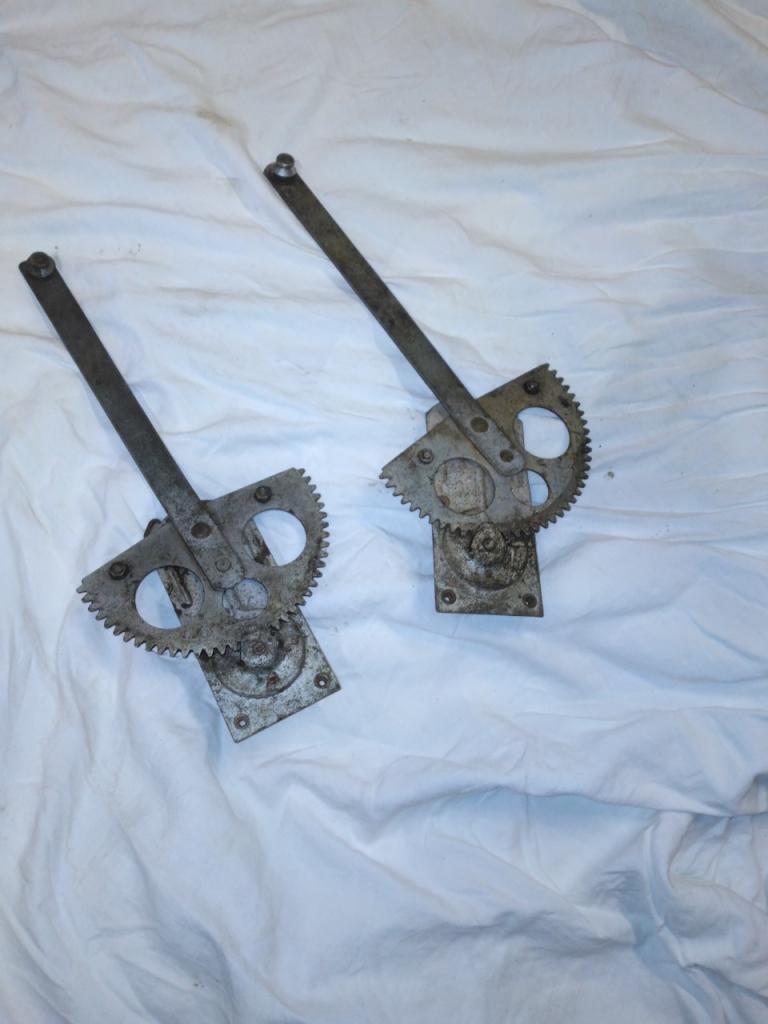 Pièces ALFA ROMEO 1300 guilietta spider LesAnciennes.com