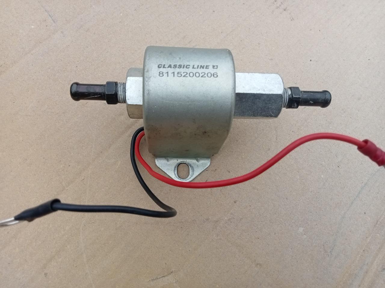 Pompe à essence TRIUMPH TR6 LesAnciennes.com