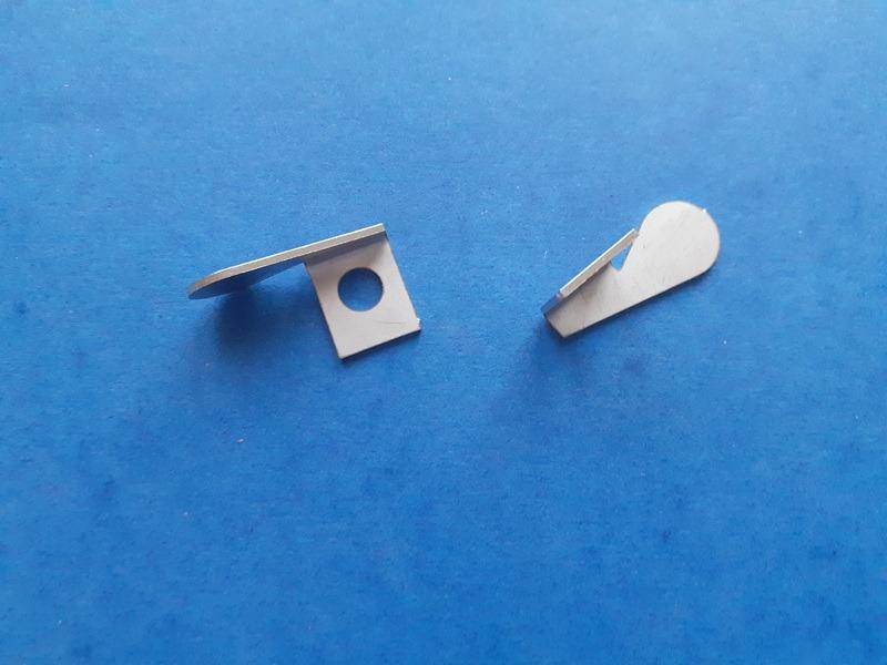 Verrou de charnière CITROEN 2CV AZU fourgonnette LesAnciennes.com