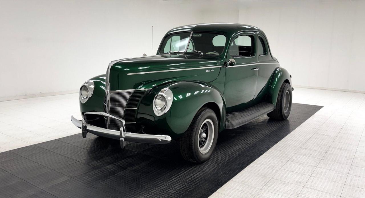 1940 Ford Deluxe Coupe LesAnciennes.com