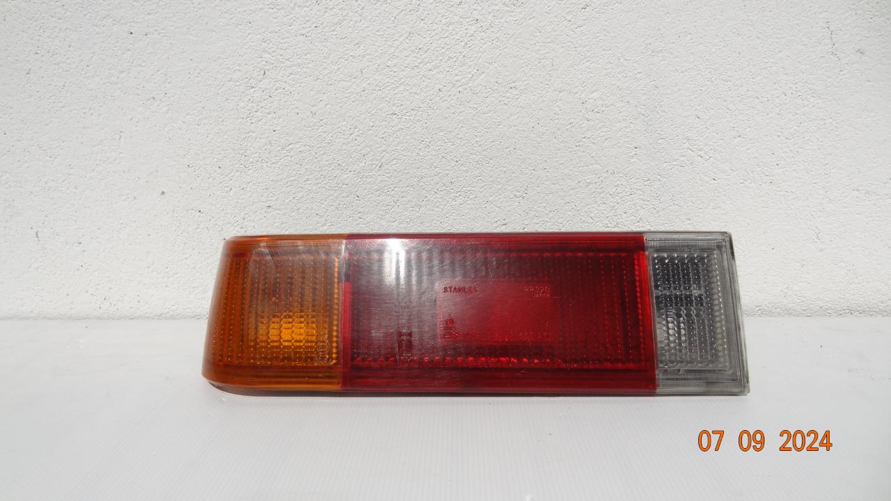 Feu AR MITSUBISHI Colt LesAnciennes.com