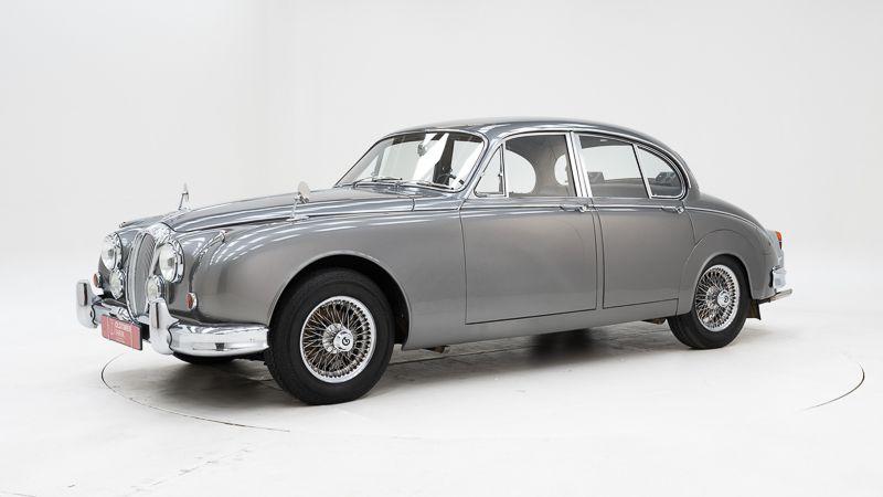 DAIMLER V8 250 - 1965 LesAnciennes.com