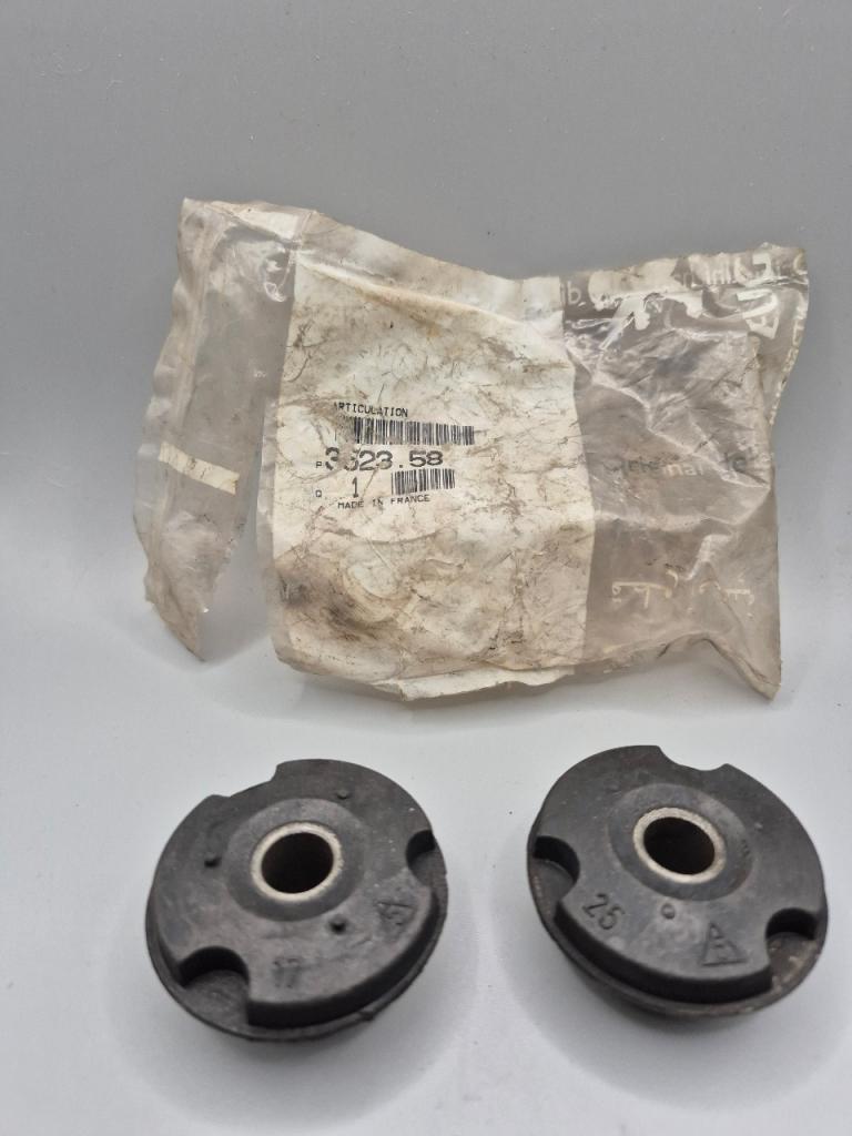 Articulation de Bras AV PEUGEOT 309 LesAnciennes.com