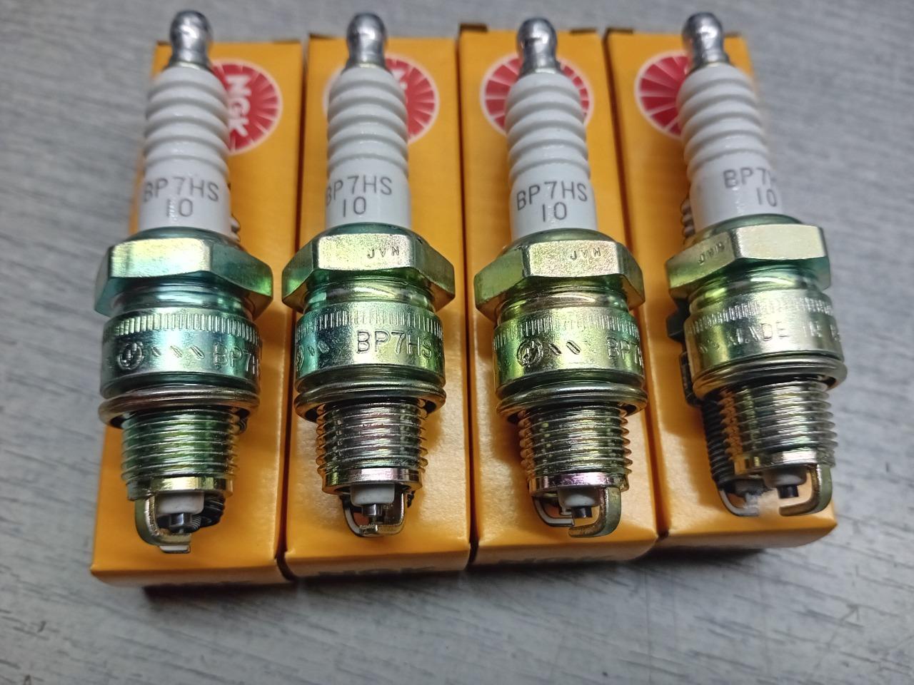 BP7HS-10 – 4 BOUGIES ALLUMAGE PORSCHE 912 LesAnciennes.com