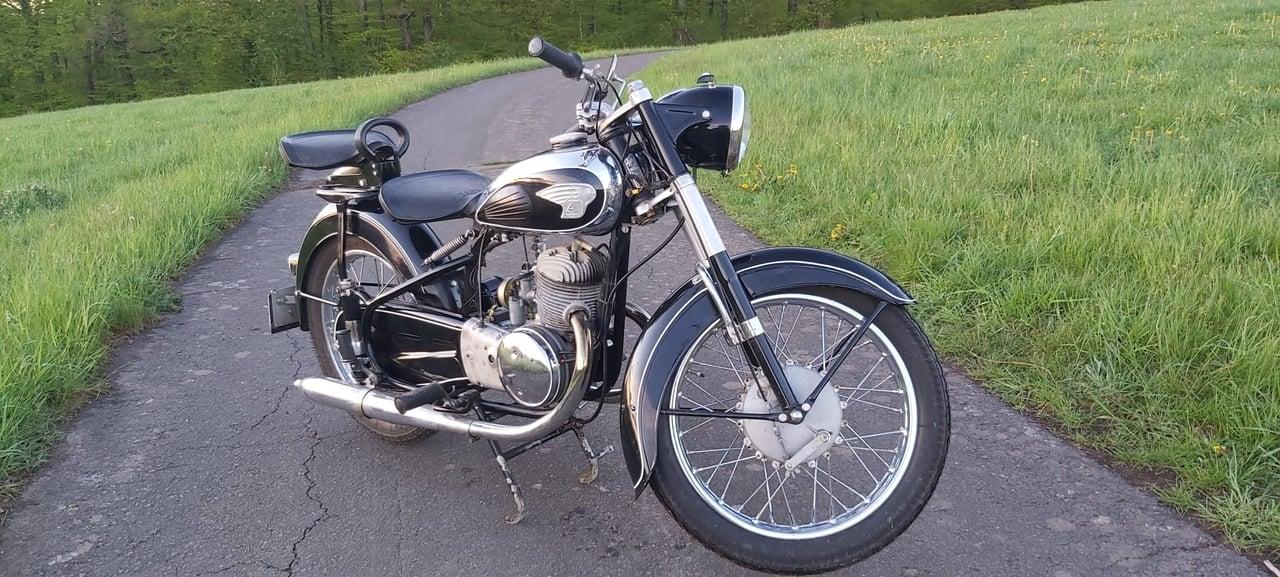 1953 Ardie B 252 LesAnciennes.com