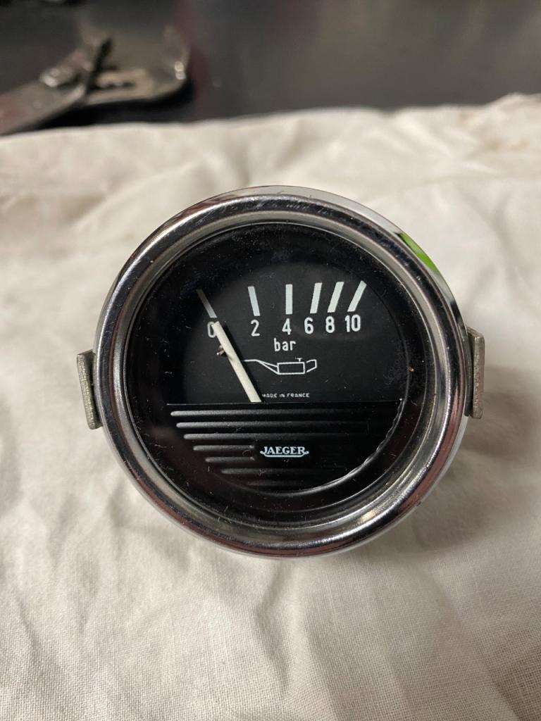 Pièces MANOMETRES JAEGER Pression d'huile LesAnciennes.com