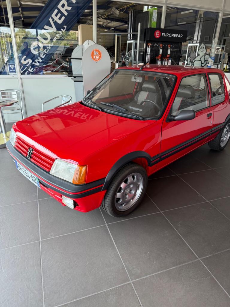 PEUGEOT 205 GTI 1.9 - 1987 LesAnciennes.com