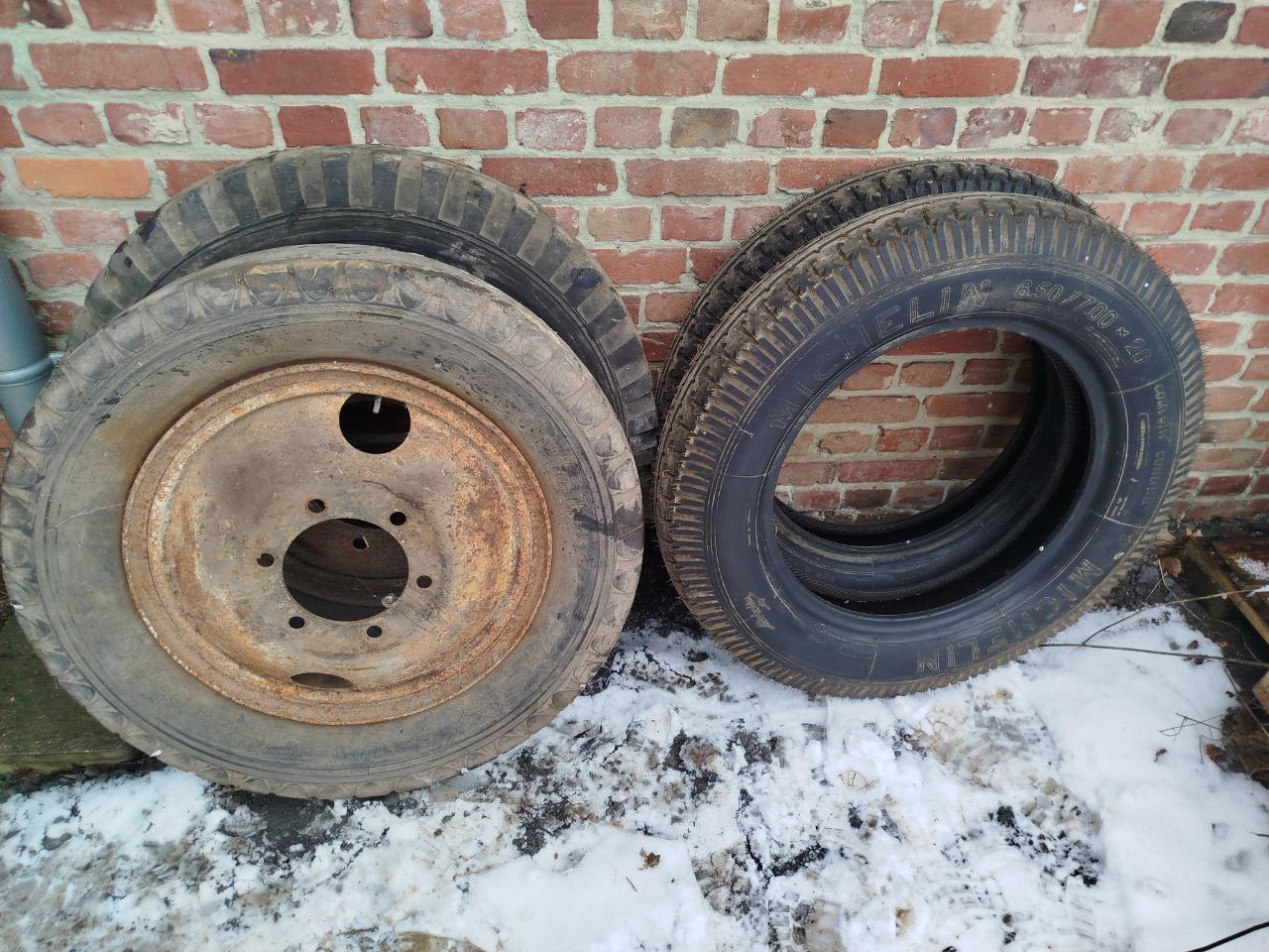 Roues MICHELIN 6.50/7.00 x20 LesAnciennes.com