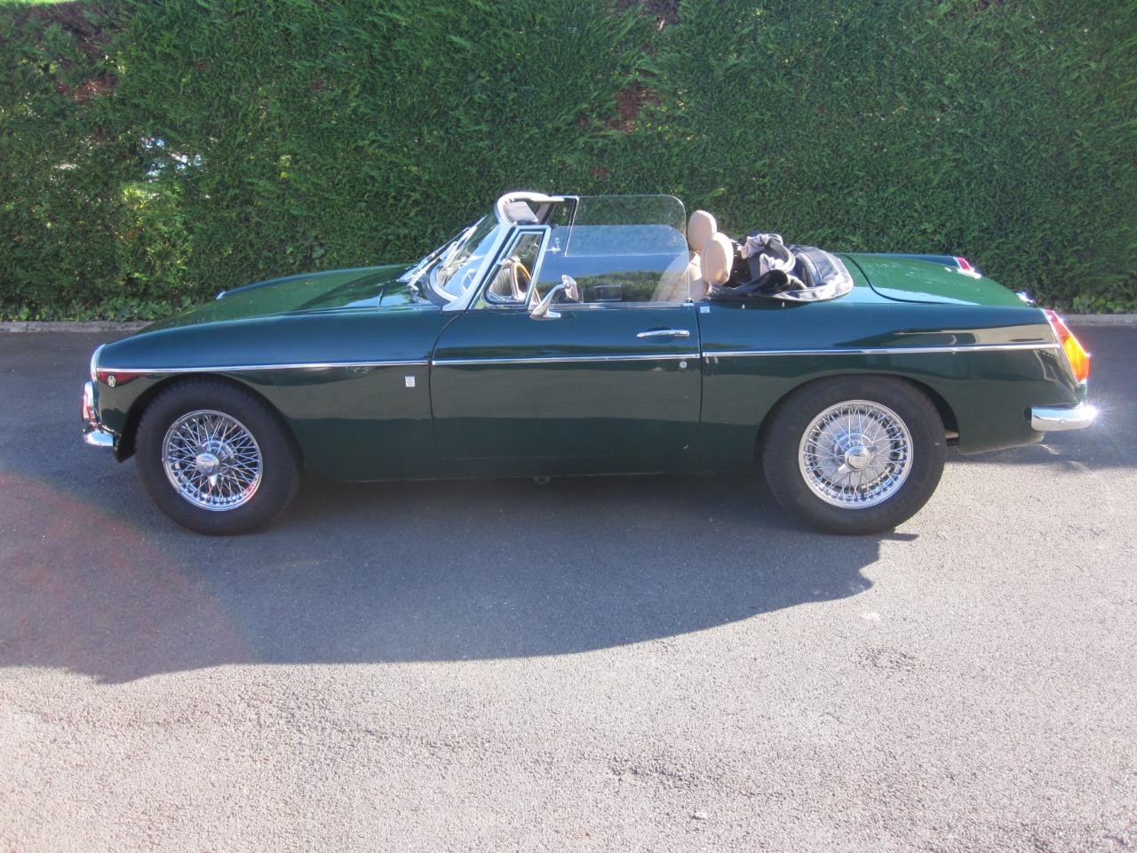 MG MGB - 1971 LesAnciennes.com