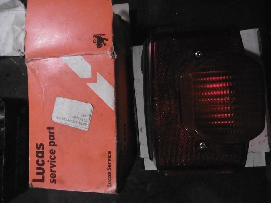 Feu arrière TRIUMPH Trident T150 T160 LesAnciennes.com