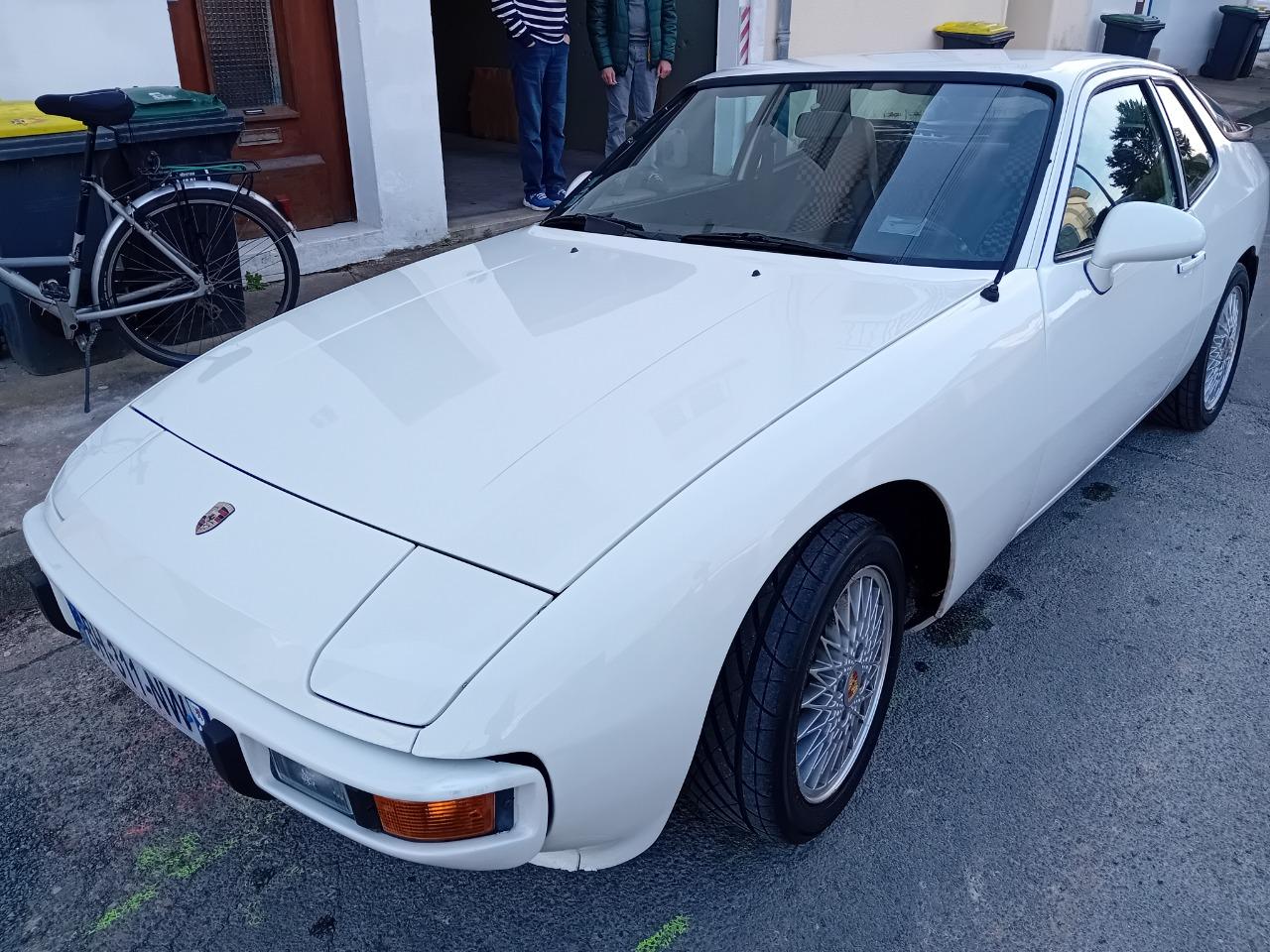 PORSCHE 924 - 1982 LesAnciennes.com