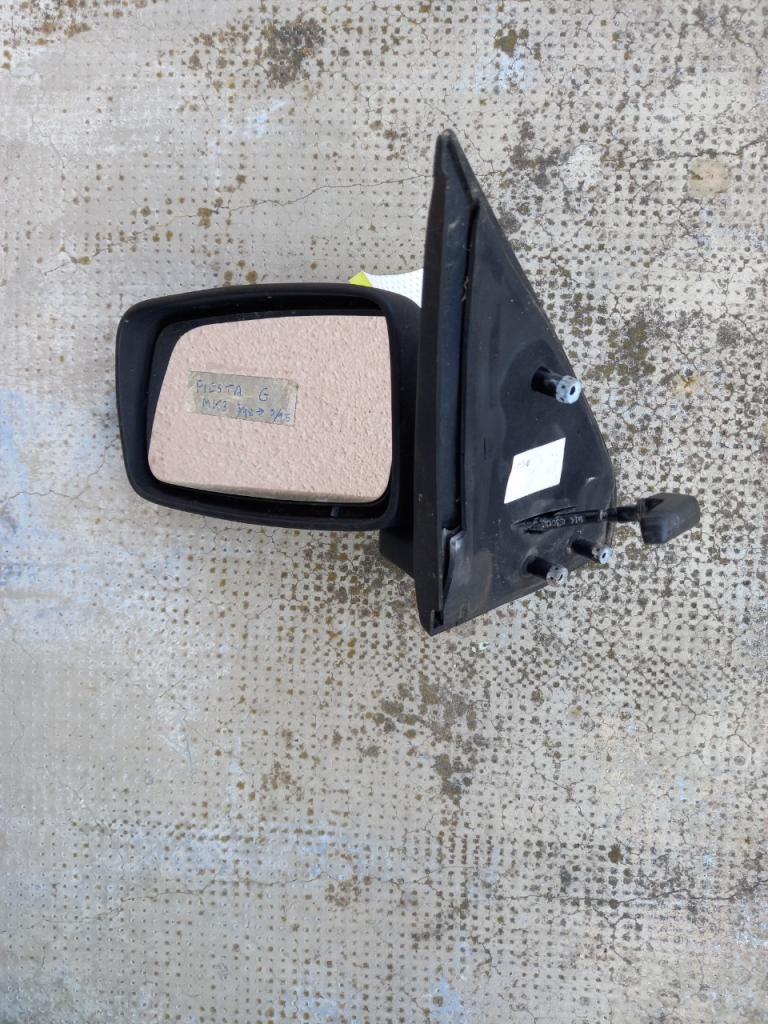 Rétro G FORD Fiesta MK3 LesAnciennes.com