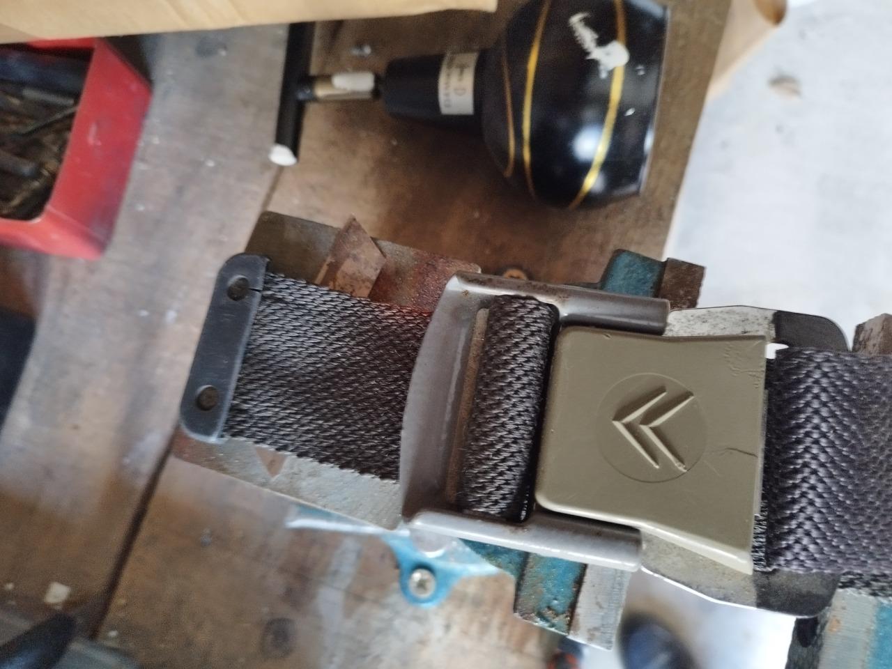 Ceinture de securité ds LesAnciennes.com