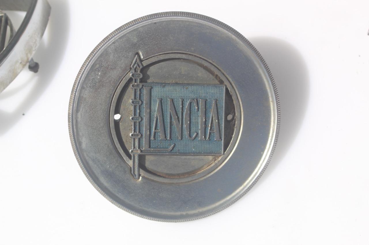 Motif central LesAnciennes.com