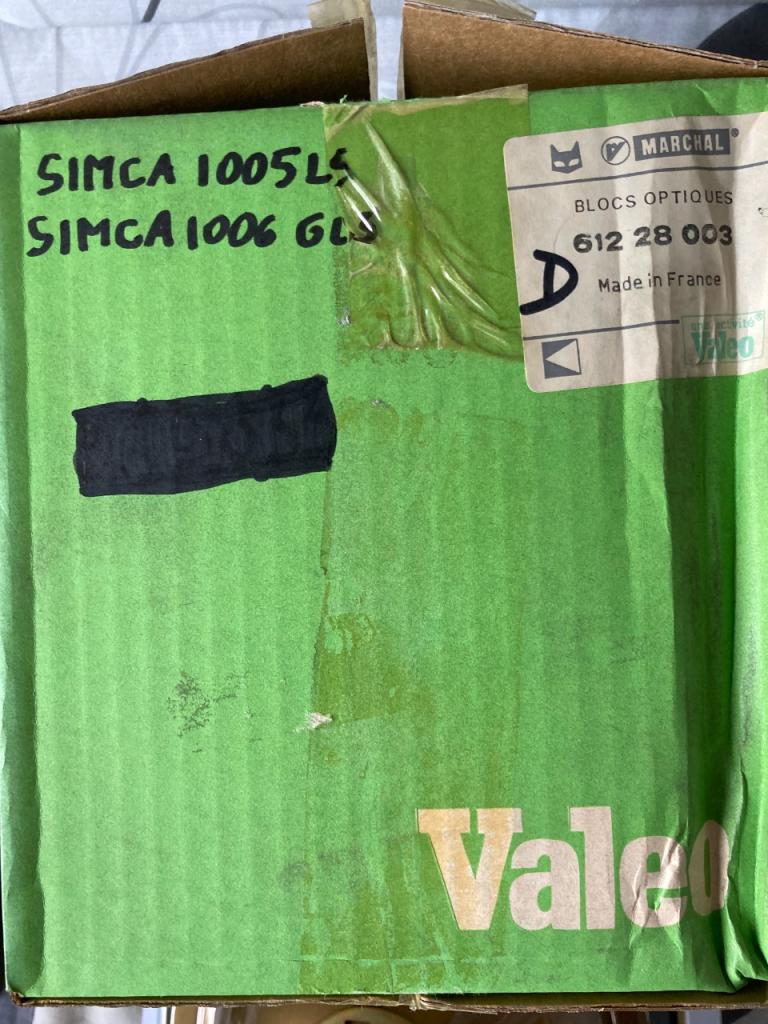 Optique Valeo droit neuf SIMCA 1005 LS 1006 GLS LesAnciennes.com