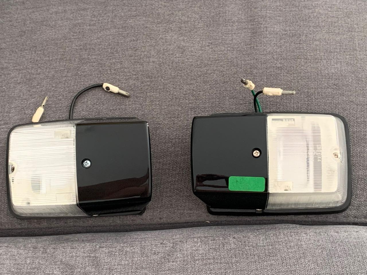 Feux de recul et de plaques pour R5, R12 break,504 LesAnciennes.com