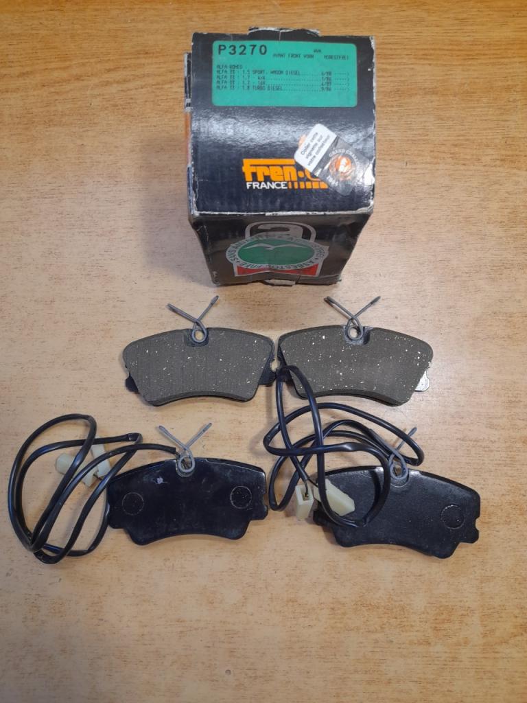 Plaquettes de Frein Avant Alfa 33 1.5L 1.7L LesAnciennes.com
