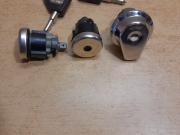 image_0-Serrure Barillets de portes et Coffre Renault 20 R