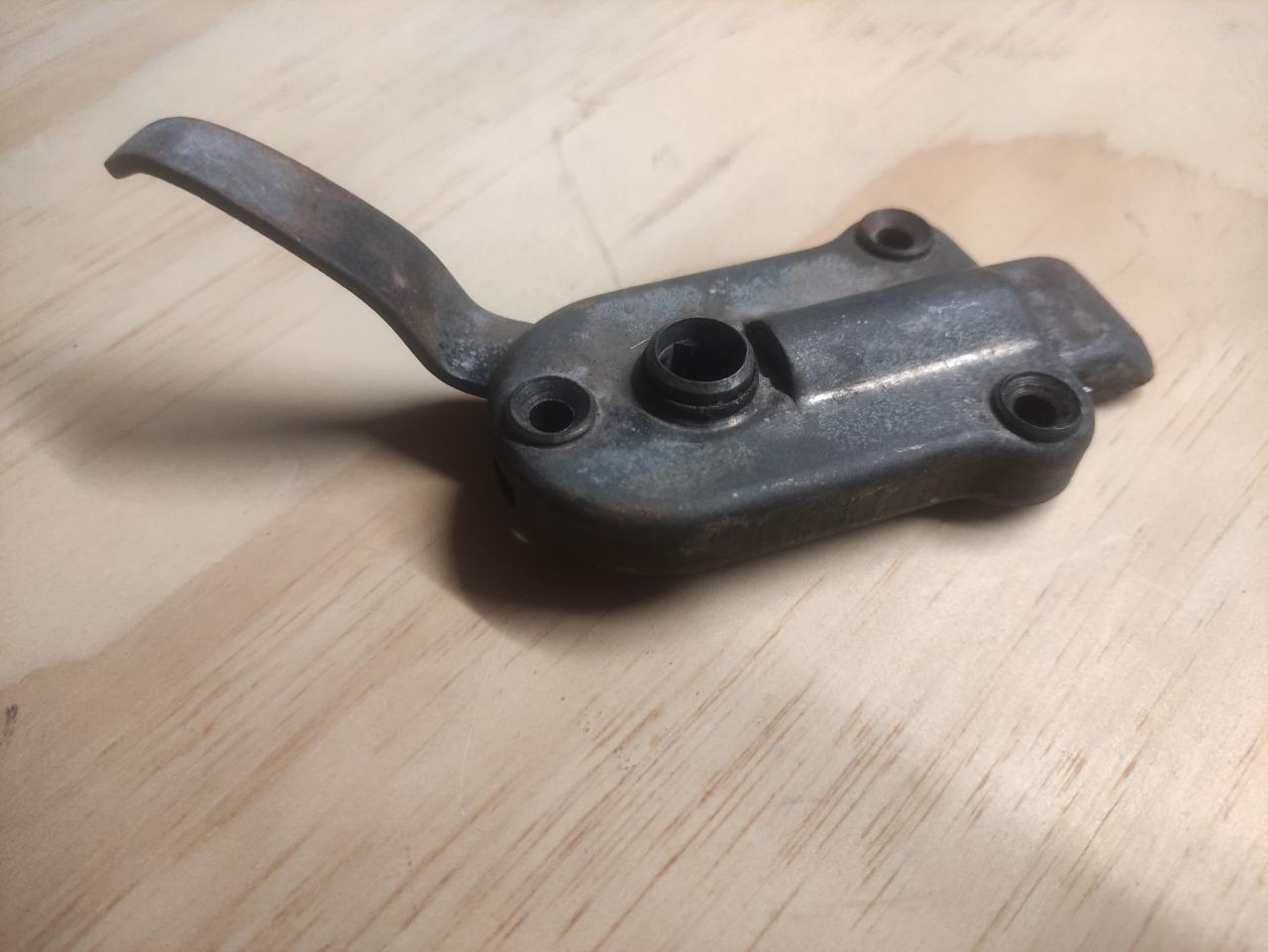 Poignée intérieure deCITROEN 2CV LesAnciennes.com