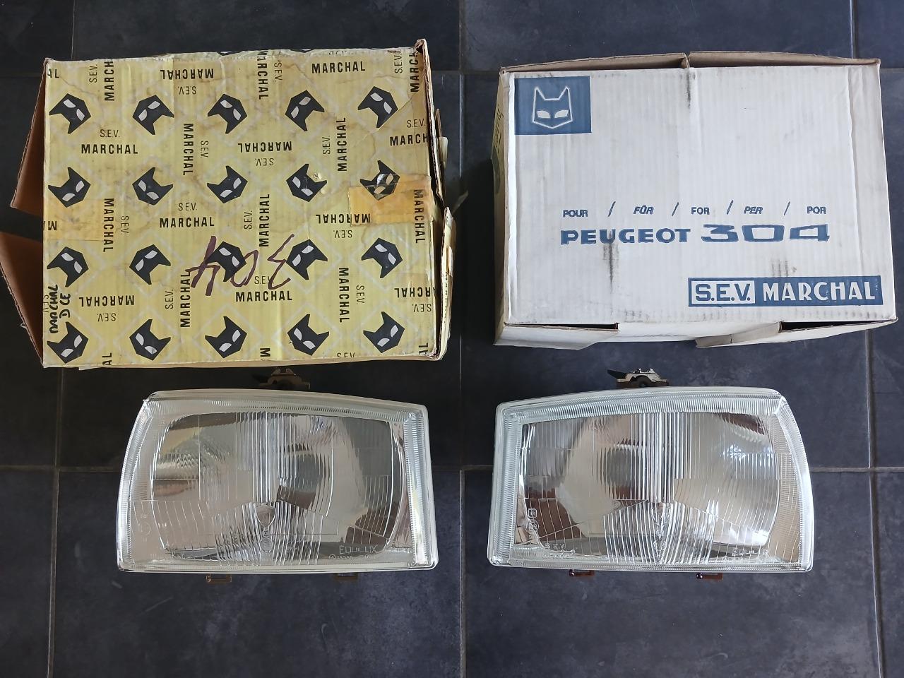 Phares MARCHAL EQUILUX PEUGEOT 304 LesAnciennes.com