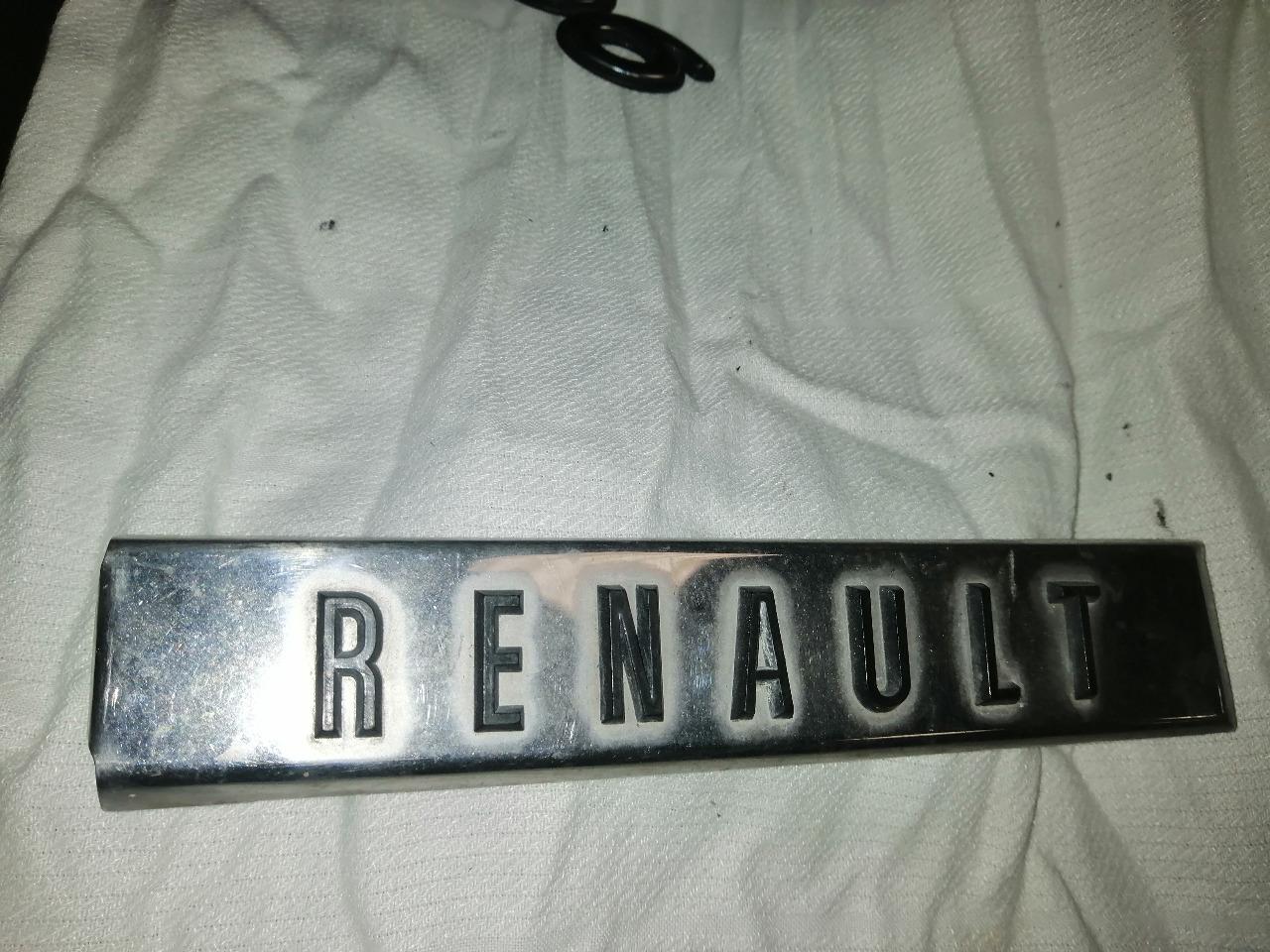 Monogramme RENAULT 10 (R10) monogramme renault LesAnciennes.com