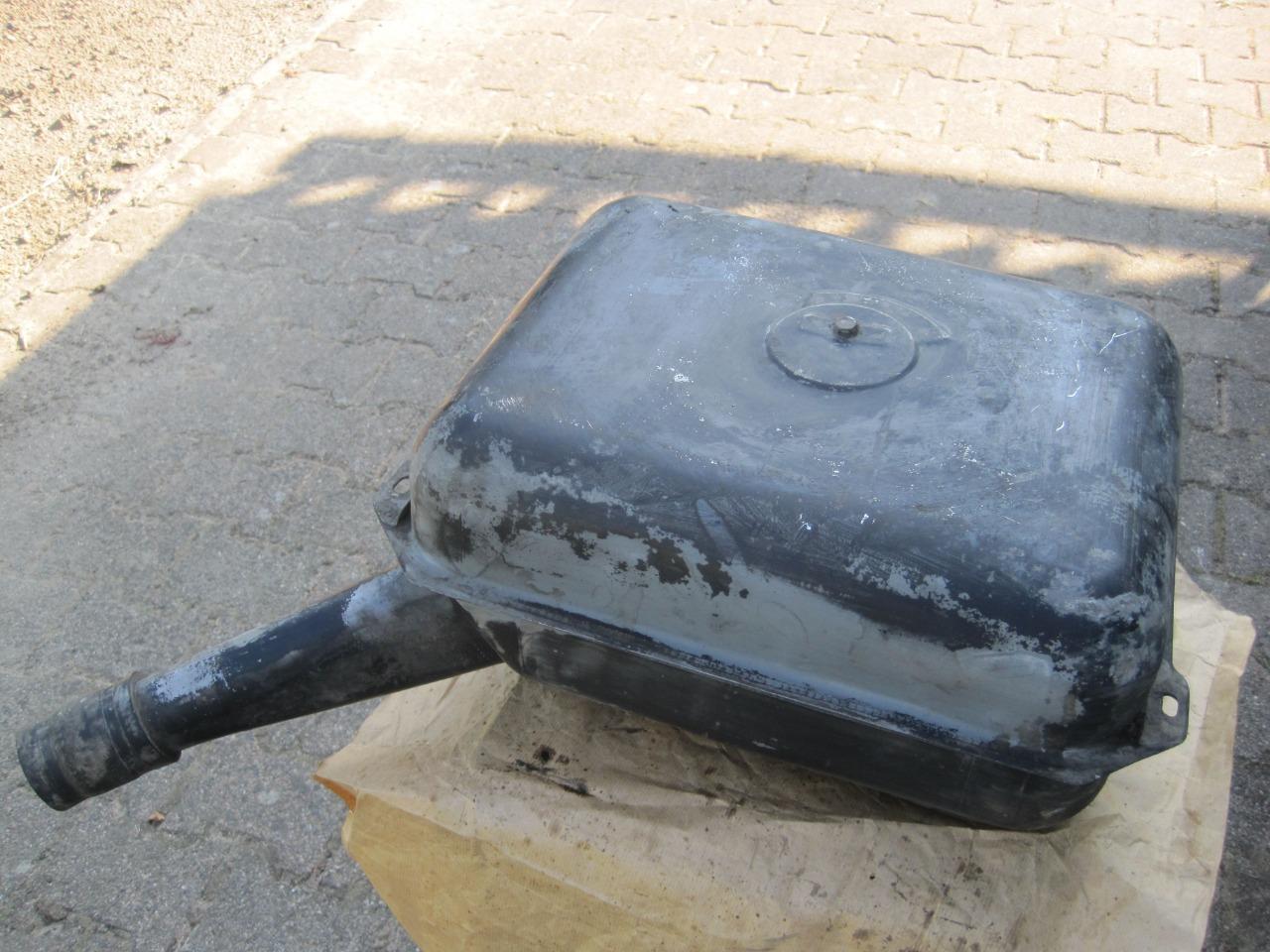 Réservoir CITROEN 2CV AZ LesAnciennes.com