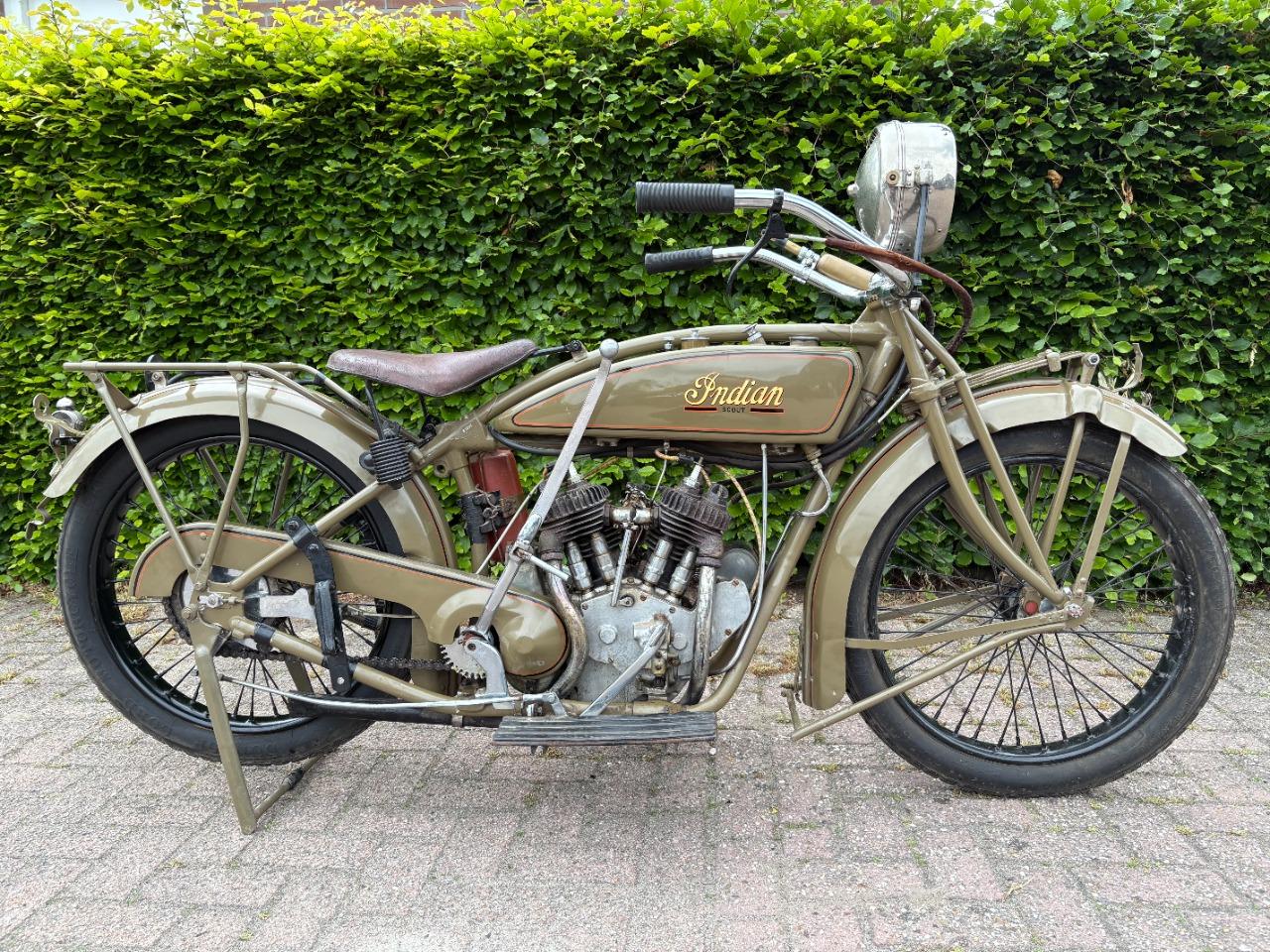 INDIAN Scout - 1921 LesAnciennes.com