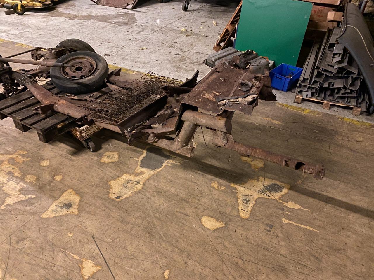 Châssis FACEL VEGA facelia LesAnciennes.com