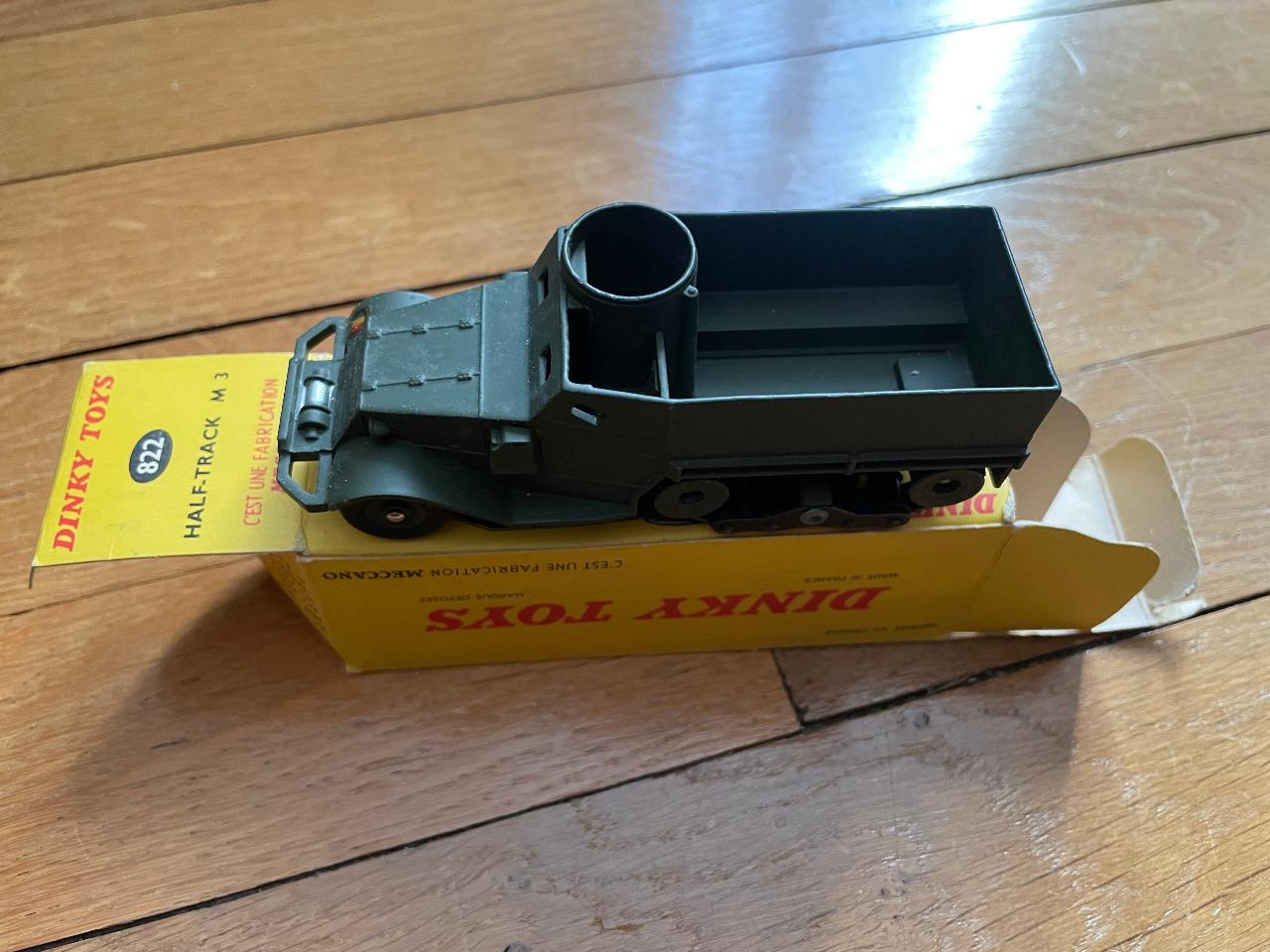 Dinky Toys n°822 Half-Track M3. LesAnciennes.com