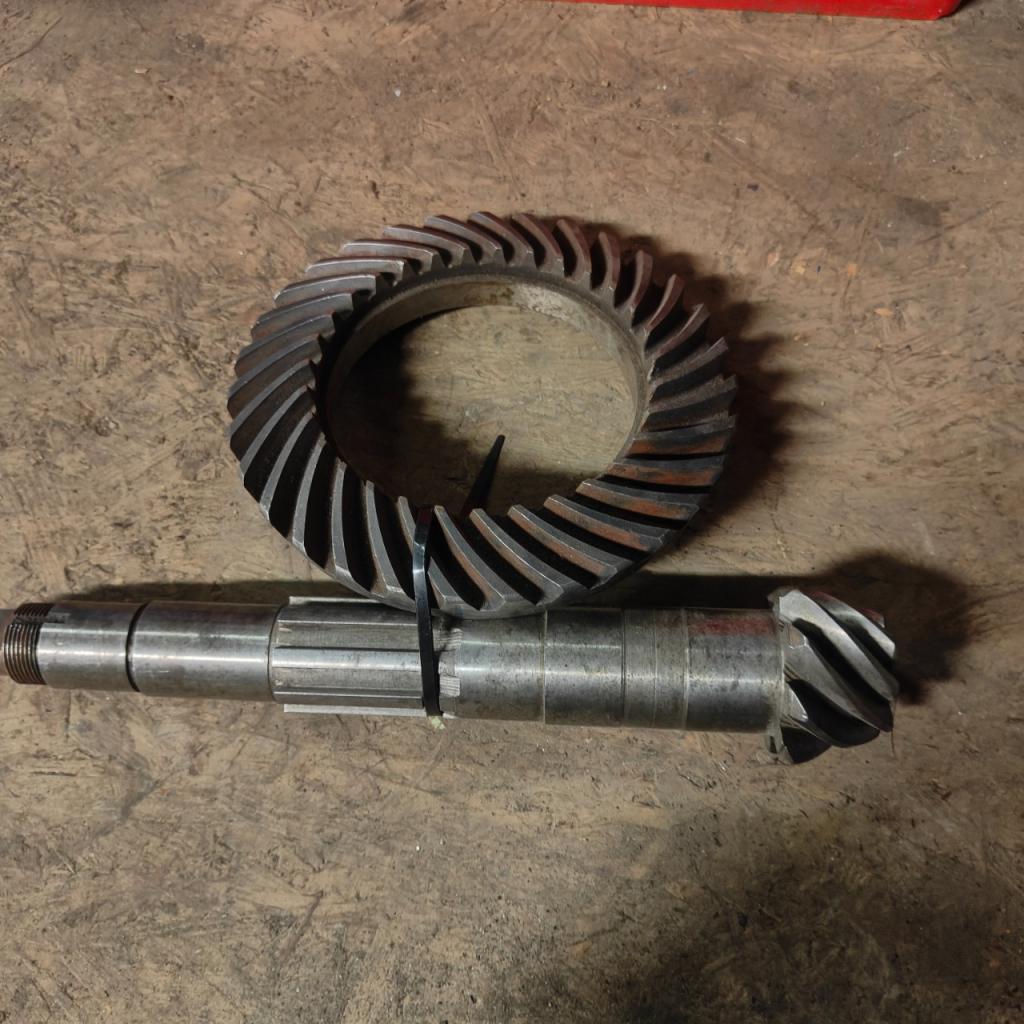 Couple conique CITROEN Traction 15/6 G LesAnciennes.com