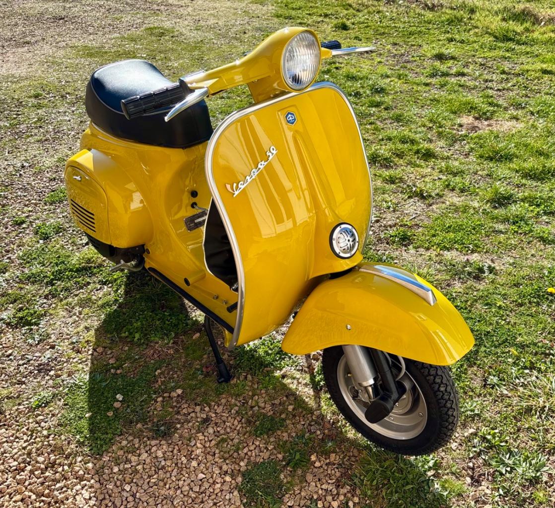PIAGGIO Vespa V5a - 1965 LesAnciennes.com