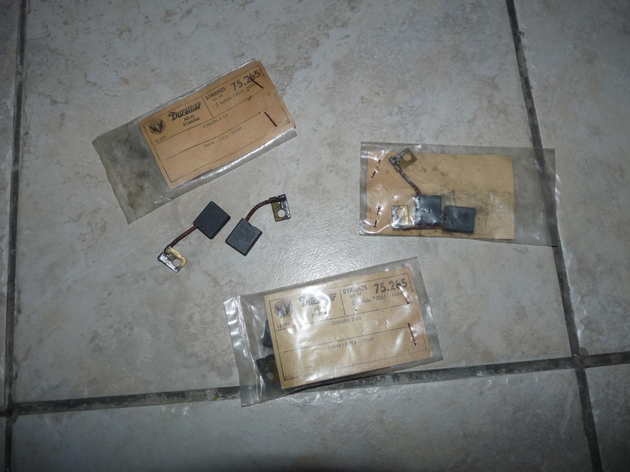 3 Jeux de balais UX 36 CITROEN 2CV LesAnciennes.com