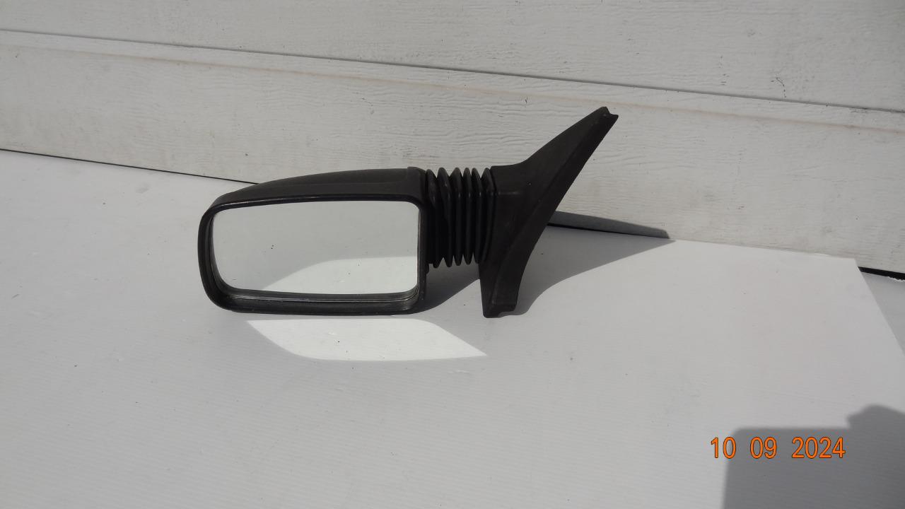 Rétroviseur PEUGEOT 205 LesAnciennes.com