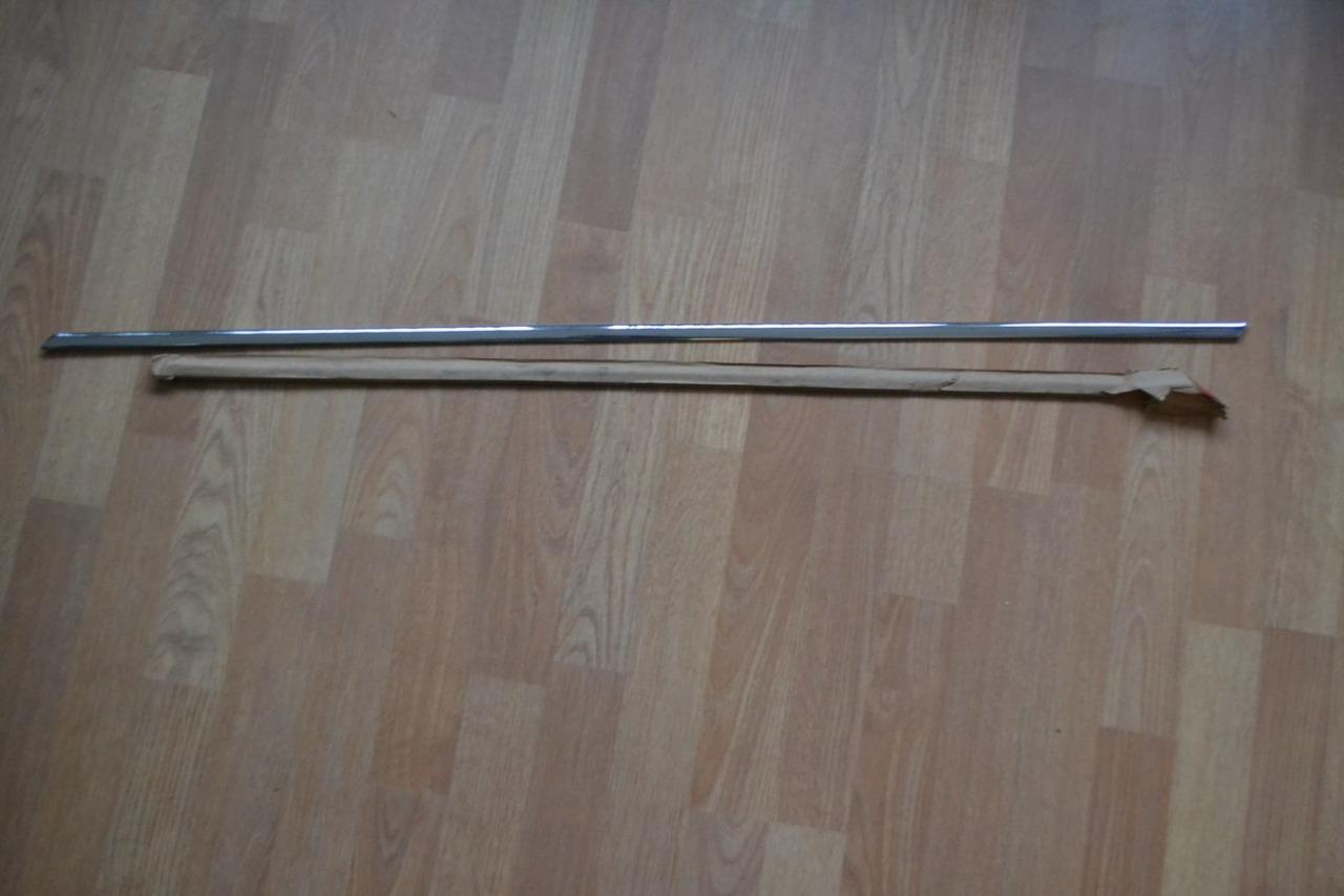 Baguette aile AR DTE PEUGEOT 504 BREAK LesAnciennes.com