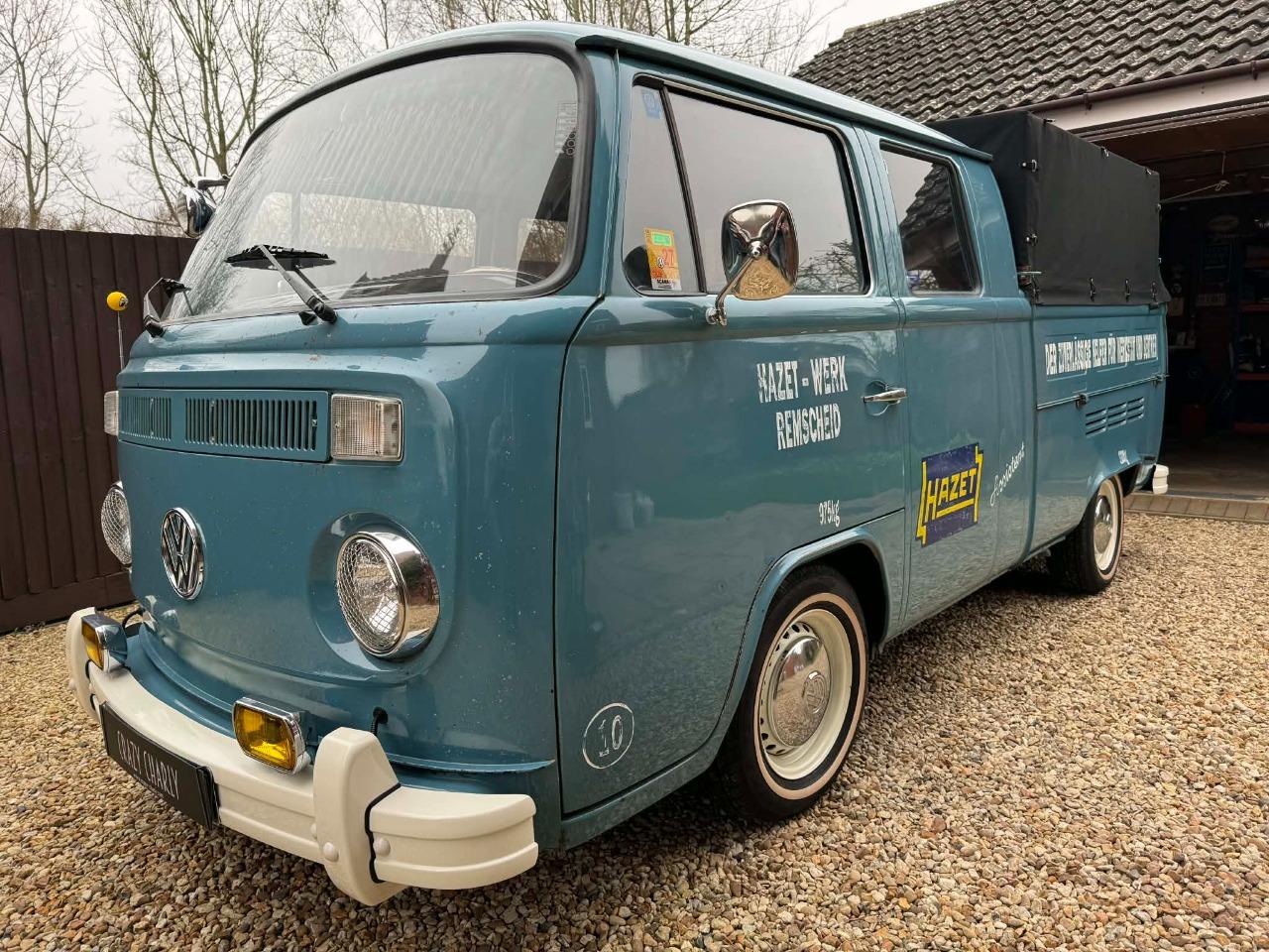 VOLKSWAGEN Combi Doka - 1975 LesAnciennes.com