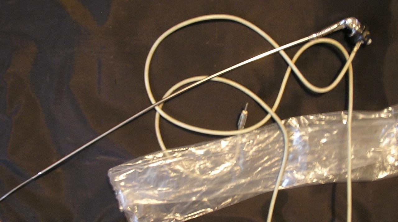 Antenne radio des années 70 LesAnciennes.com