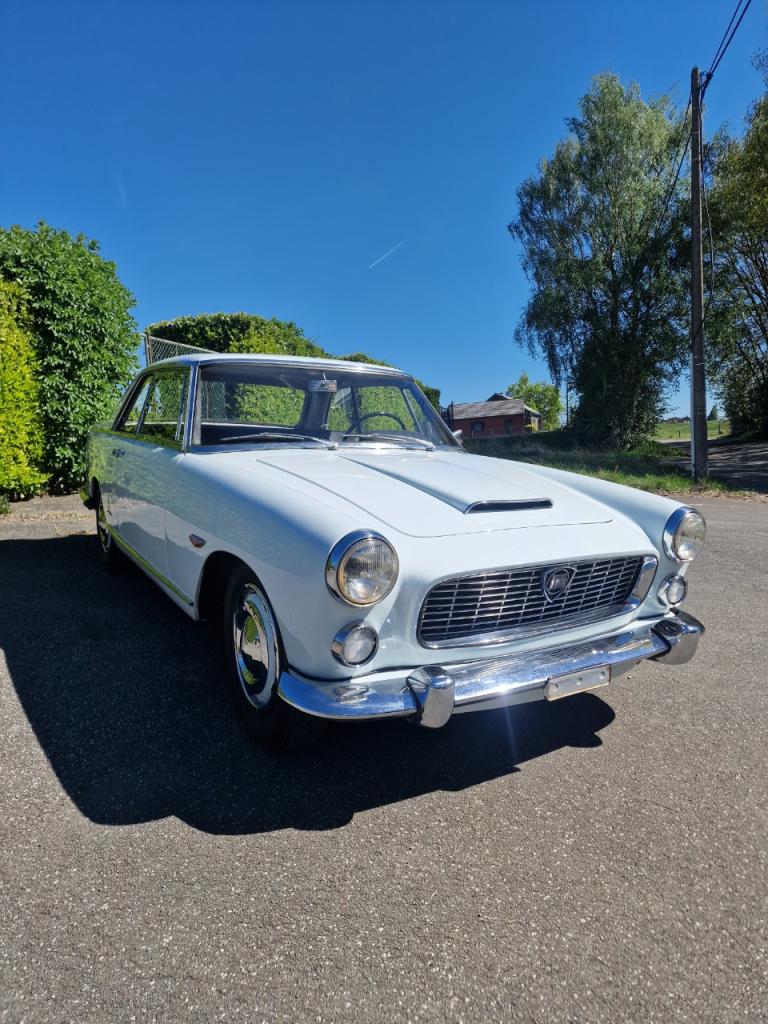 LANCIA Flaminia Pininfarina Coupé - 1960 LesAnciennes.com