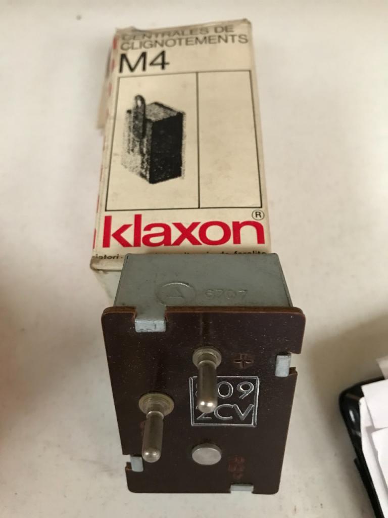 Centrale clignotant CITROEN 2CV LesAnciennes.com