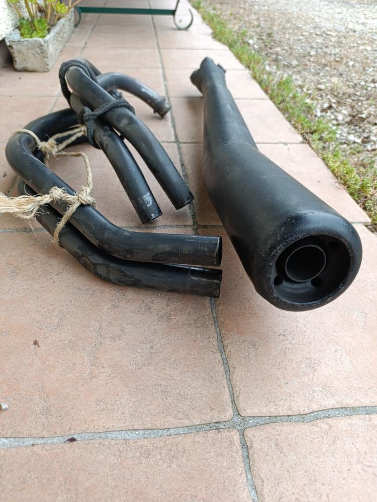 Échappement 4/1 HONDA CB 550 Four LesAnciennes.com